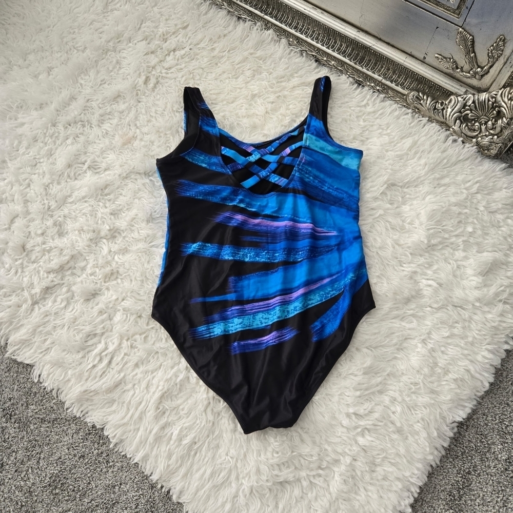 Aleumdr One Piece Swimsuit. Size XL. New - Picture 4 of 8